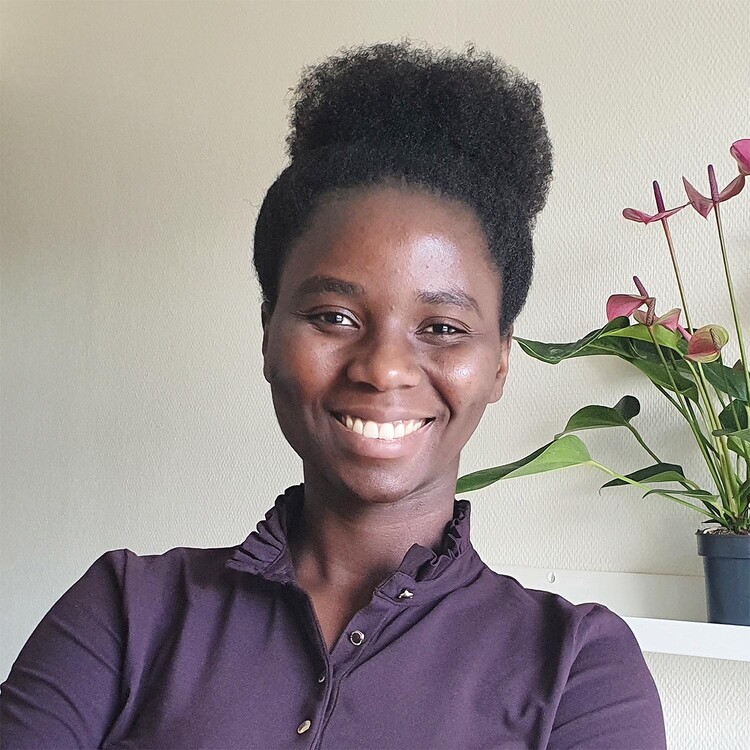 Priscilla Serwaah of the School of Business and Law at the University of Agder has submitted her thesis entitled «Essays on Gender in Crowdfunding» and will defend the thesis for the PhD-degree Thursday 15 September 2022. (Photo: Private)